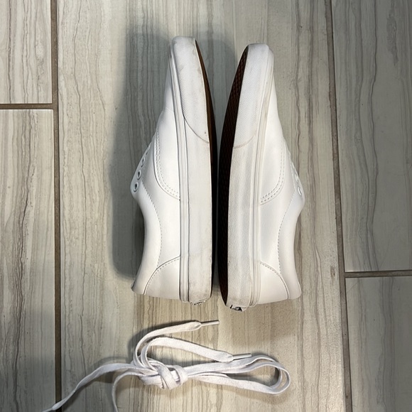 Vans Faux Leather Synthetic Man Made Era White Sneakers Women’s 8 - Picture 4 of 8